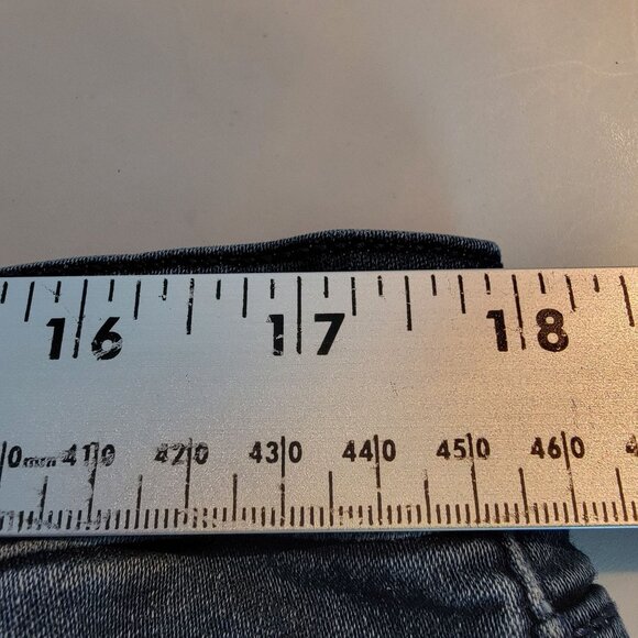 Decree Womens Jeans Size 17Junior Blue Denim Whiskered Skinny Low Rise - Picture 7 of 12